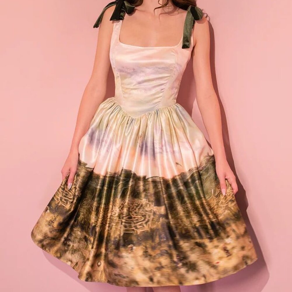 Vixen by Micheline Pitt Renaissance Dress in Labyrinth Watercolor Print - 4X